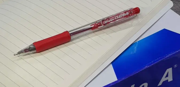 Bút bi Double màu đỏ